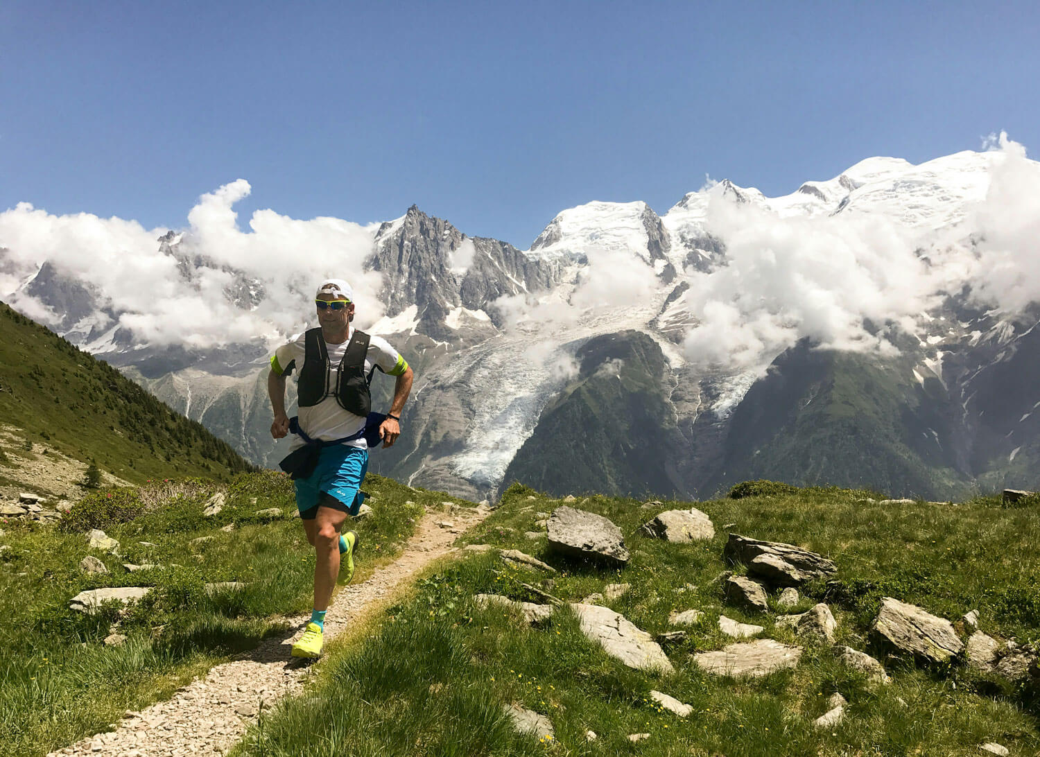 Trailer runner on a mountain